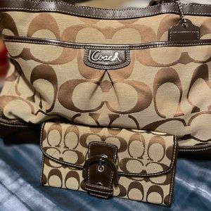 Coach purse and matching wallet